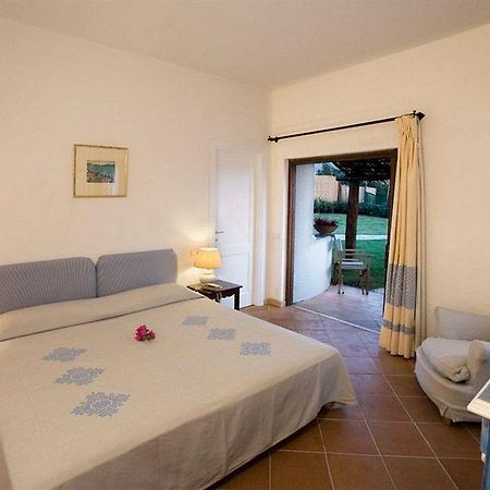 Club Village Forte Cappellini Baja Sardinia Rum bild